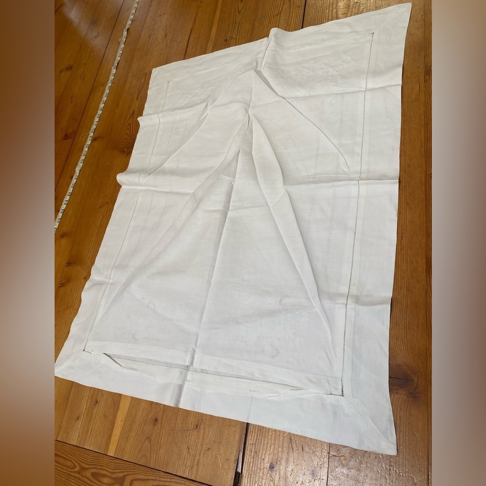 Vintage Embroidered Pillowcase - Picture 6 of 8